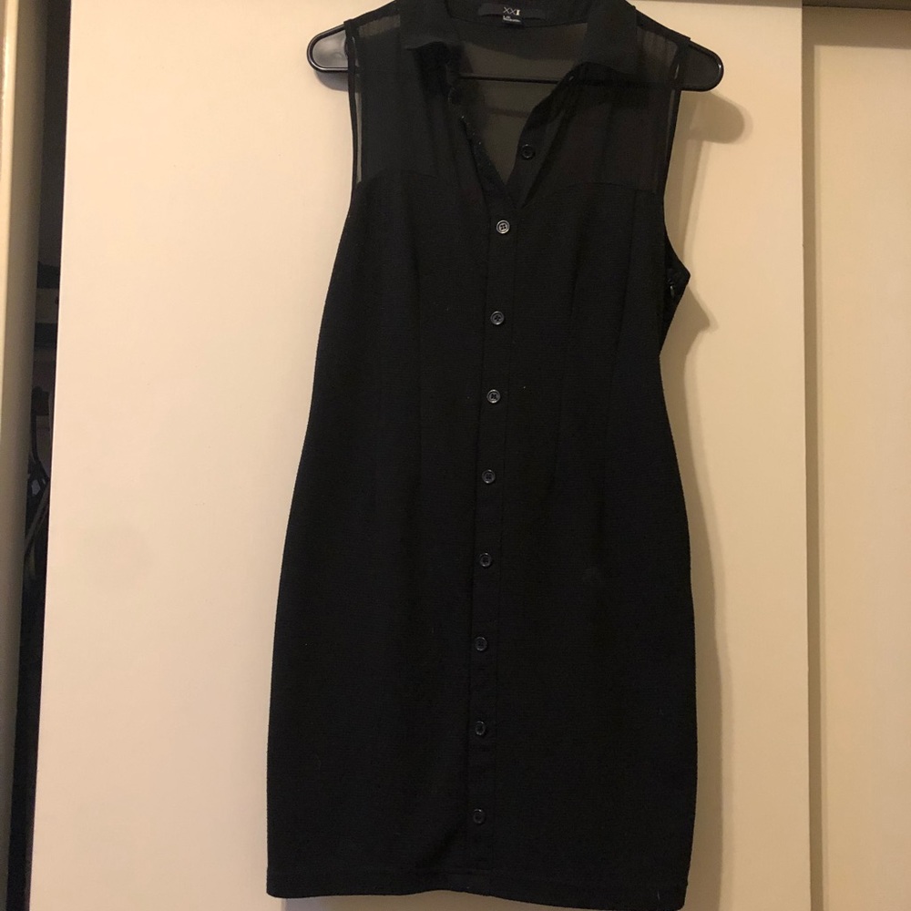 Bodycon dress with collar